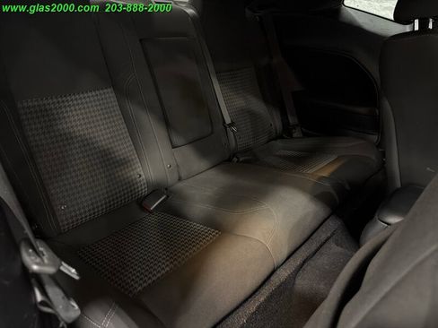 Used 2021 Dodge Challenger SXT w/ Blacktop Package image 9