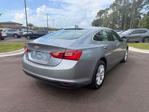 Used 2025 Chevrolet Malibu LT FWD image 12