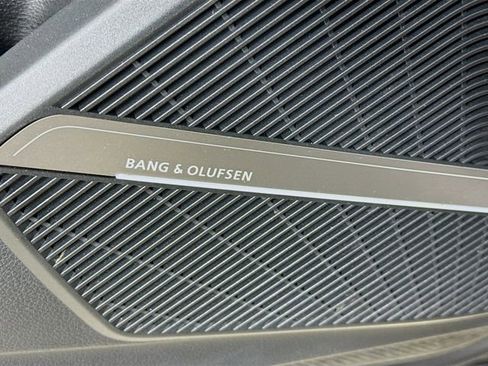 Used 2022 Audi SQ5 Premium Plus w/ Premium Plus Package image 19