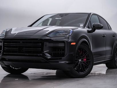 New 2025 Porsche Cayenne Turbo