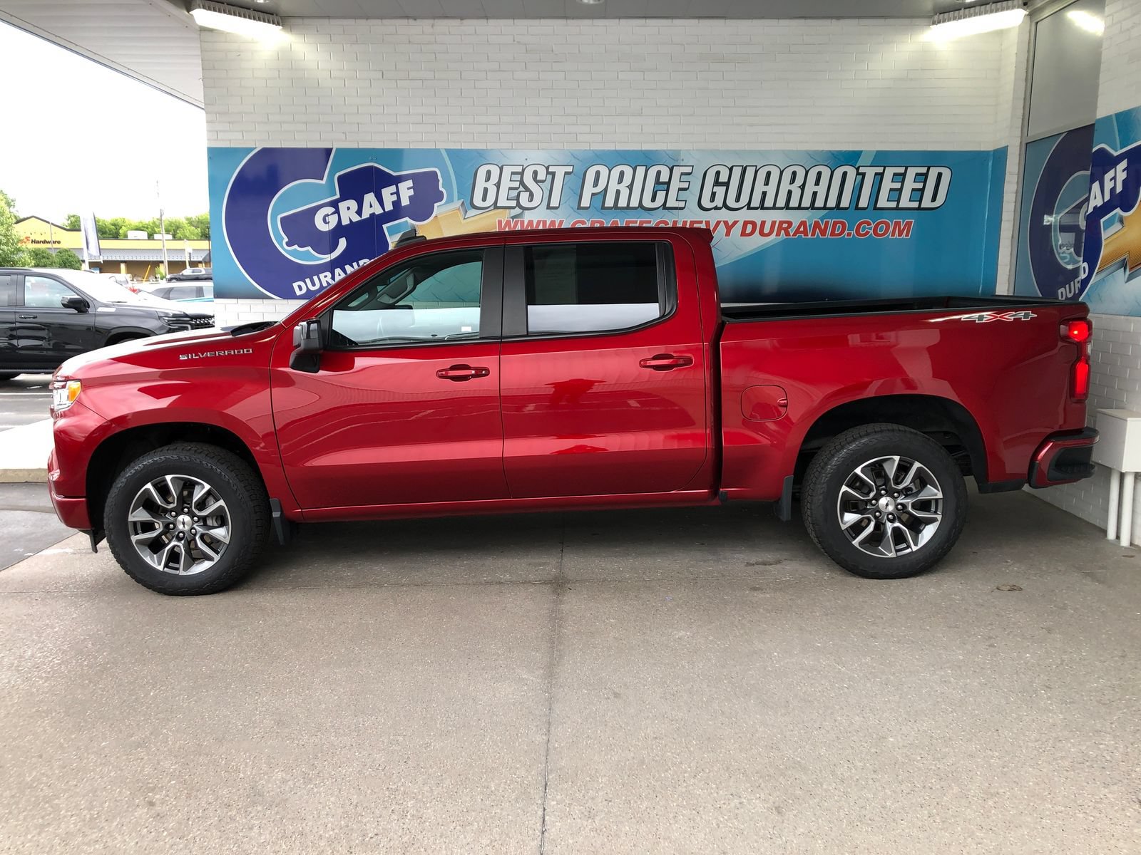 Used 2024 Chevrolet Silverado 1500 RST w/ LPO, Liner Protection Package AWD/4WD image 5
