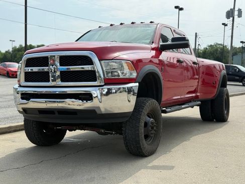 Used 2017 RAM 3500 Tradesman w/ Chrome Appearance Group AWD/4WD image 2