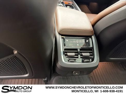 Used 2023 Volvo V60 B5 Cross Country Ultimate image 20