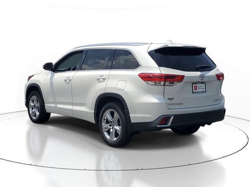 Used 2019 Toyota Highlander Limited AWD/4WD image 4