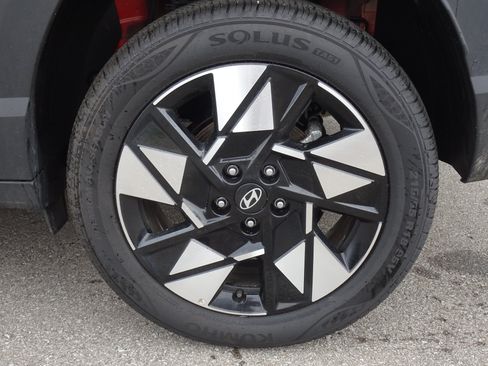 Used 2025 Hyundai Kona SEL AWD/4WD image 24