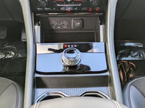 New 2025 Jeep Grand Cherokee Altitude RWD image 17