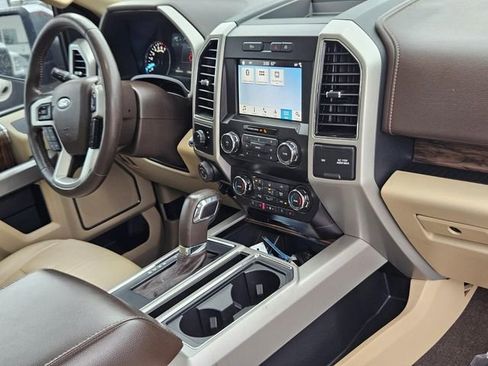 Used 2019 Ford F150 Lariat RWD image 16