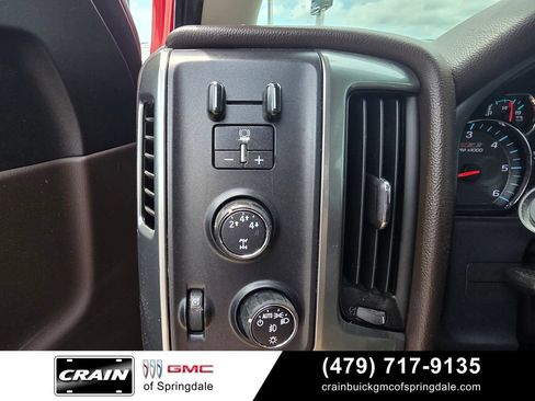 Used 2016 Chevrolet Silverado 2500 LT w/ LT Convenience Package AWD/4WD image 12