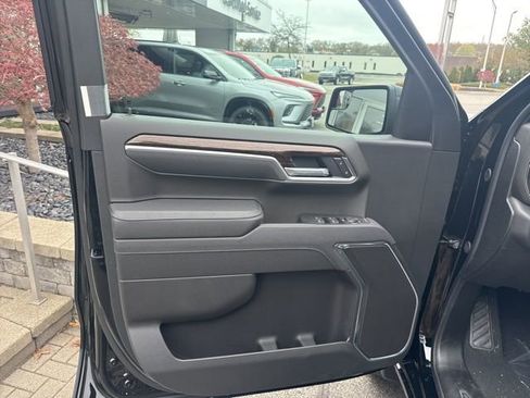 New 2026 GMC Sierra 1500 Elevation image 12