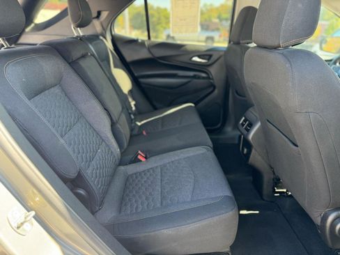 Used 2018 Chevrolet Equinox LT image 23