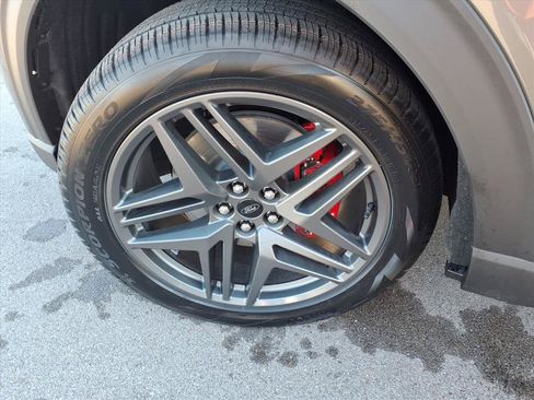 New 2026 Ford Explorer ST-Line w/ ST-Line Street Pack RWD image 9