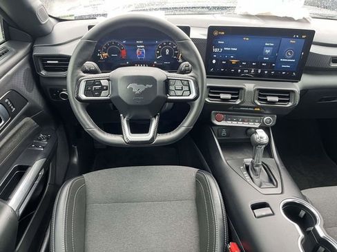 Used 2025 Ford Mustang Coupe RWD image 8