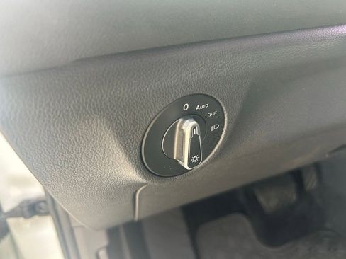 Used 2023 Volkswagen Jetta SEL FWD image 55