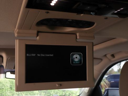 Used 2019 Chevrolet Tahoe Premier AWD/4WD image 50