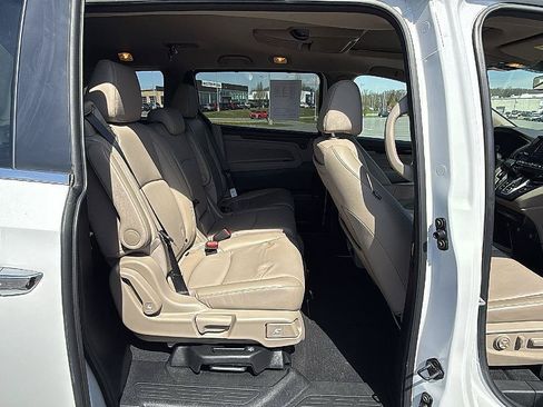 Used 2024 Honda Odyssey Touring image 18
