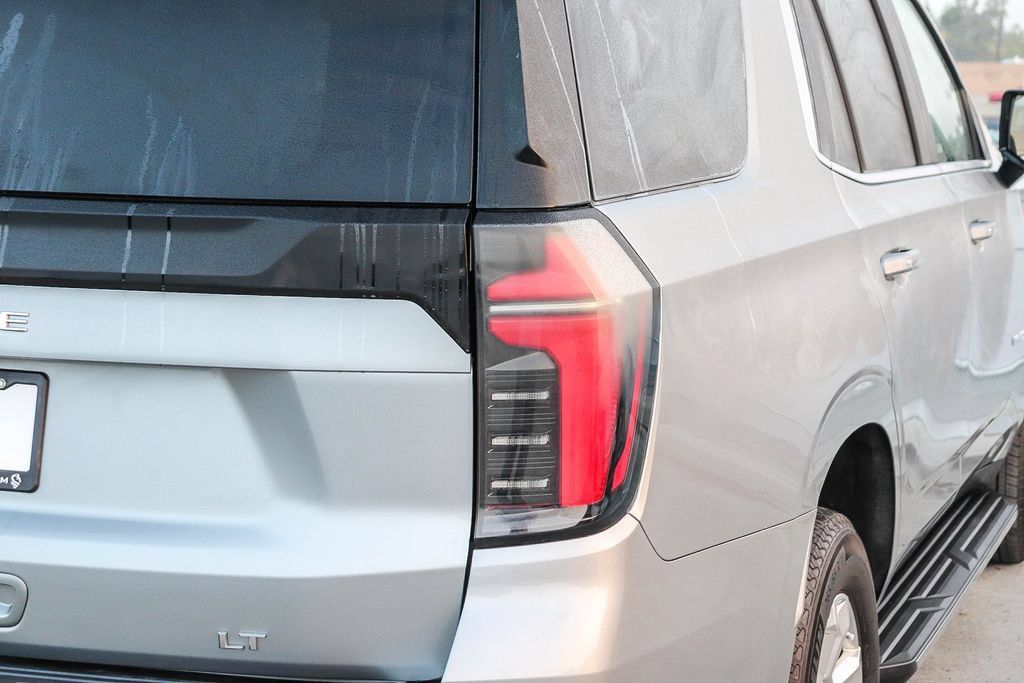 Used 2025 Chevrolet Tahoe LT AWD/4WD image 10