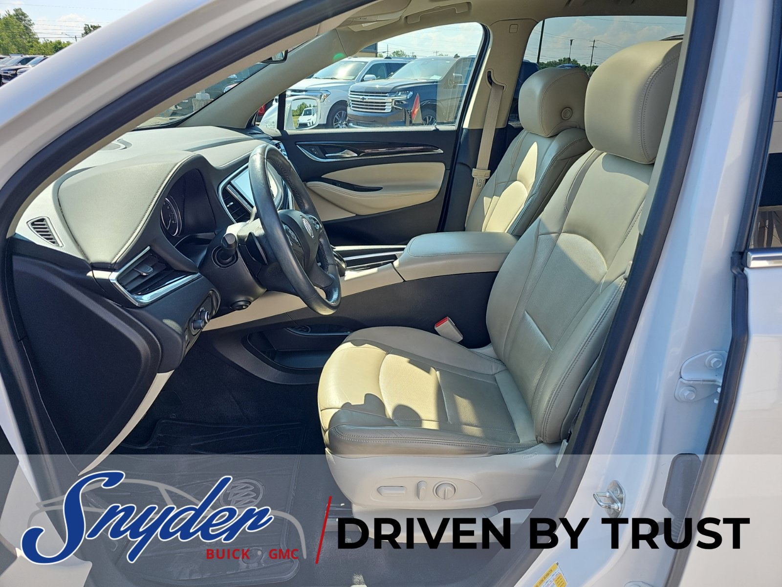 Used 2018 Buick Enclave Premium FWD image 9