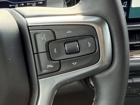 Used 2025 Chevrolet Silverado 1500 LT Trail Boss w/ Convenience Package II image 22