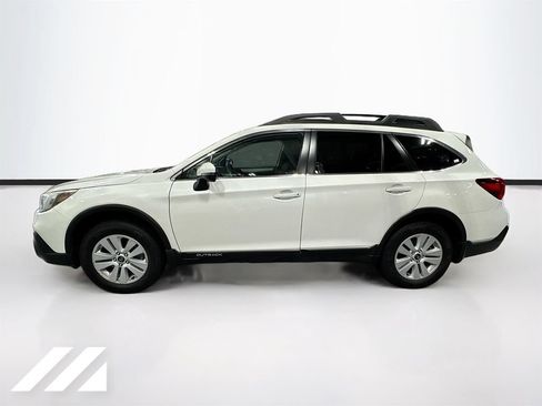 Used 2019 Subaru Outback 2.5i Premium w/ Protection Package #1 AWD/4WD image 8