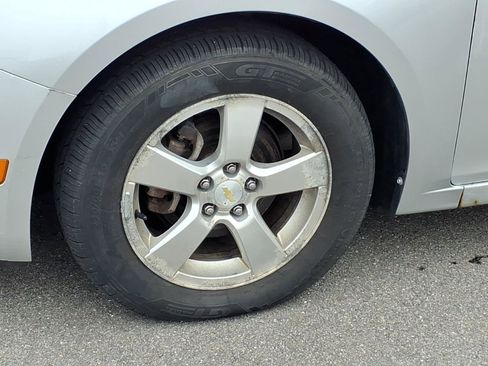 Used 2011 Chevrolet Cruze LT image 23