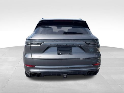 Used 2021 Porsche Cayenne Turbo S AWD/4WD image 7
