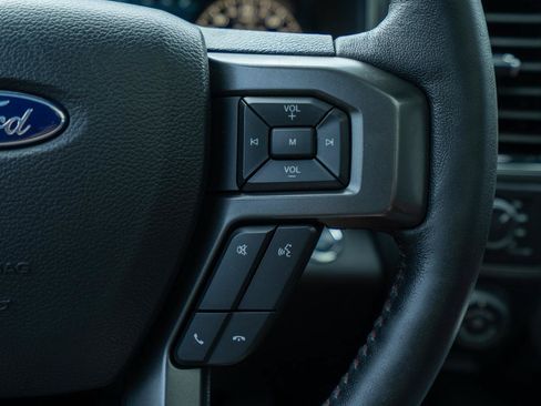 Used 2019 Ford F150 Lariat w/ Equipment Group 502A Luxury AWD/4WD image 15