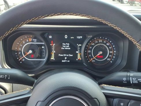 Used 2024 Jeep Gladiator Sport AWD/4WD image 20