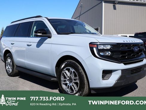 Used 2025 Ford Expedition Active image 1