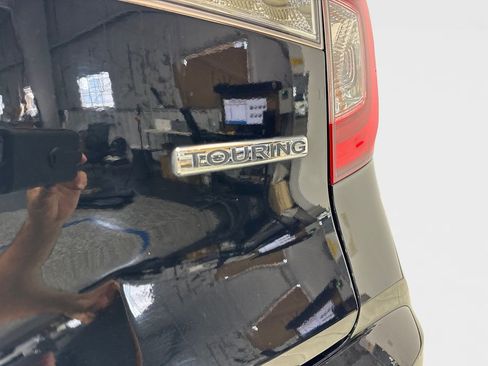 Used 2019 Honda Pilot Touring image 24