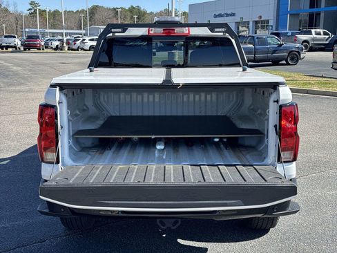 Used 2024 Chevrolet Colorado W/T w/ Safety Package image 31