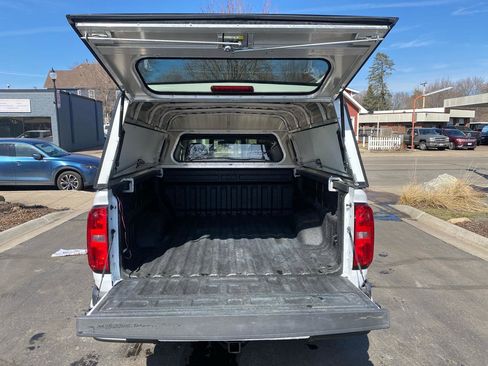 Used 2022 Chevrolet Colorado LT w/ Safety Package image 7
