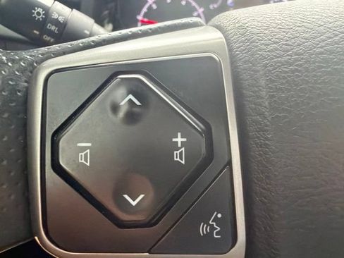 Used 2023 Toyota 4Runner SR5 Premium w/ Moonroof Package RWD image 22