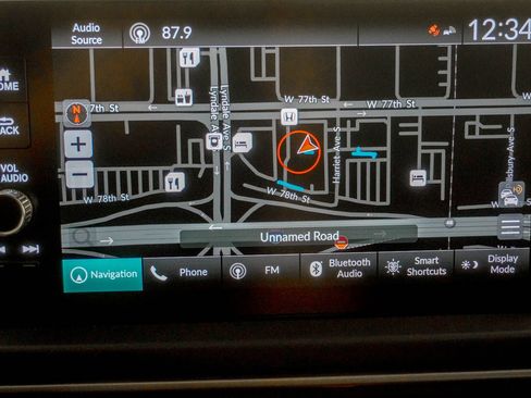 Used 2025 Honda Pilot Touring image 27