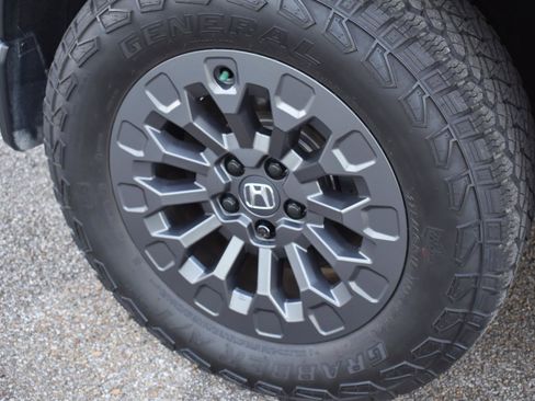 Used 2026 Honda Passport TrailSport image 13