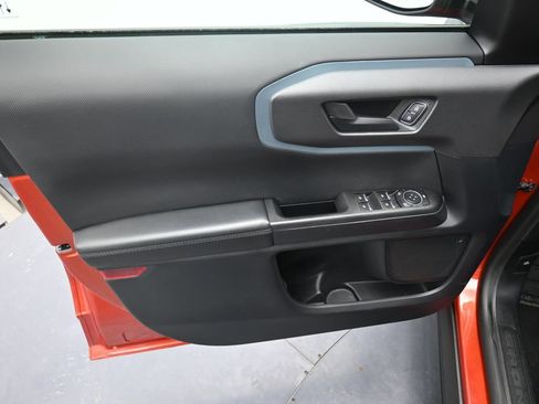 Used 2022 Ford Bronco Sport Badlands image 9