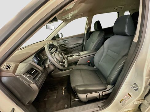 Used 2023 Nissan Rogue S AWD/4WD image 13
