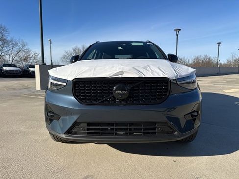 New 2026 Volvo XC40 B5 Ultra w/ Climate Package image 2