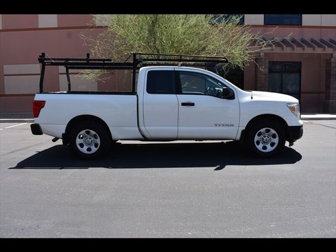 Used 2017 Nissan Titan S AWD/4WD image 1