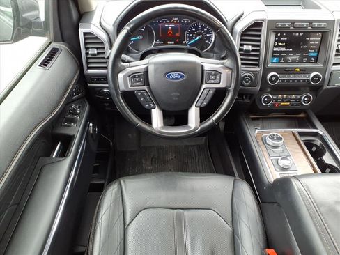 Used 2019 Ford Expedition Max Platinum image 11