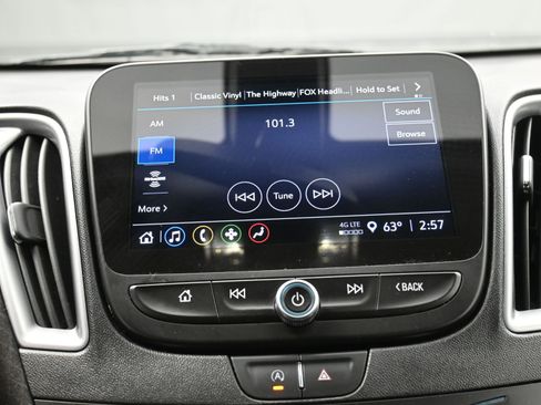 Used 2022 Chevrolet Malibu LT image 30