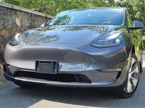 Used 2023 Tesla Model Y 2WD image 73