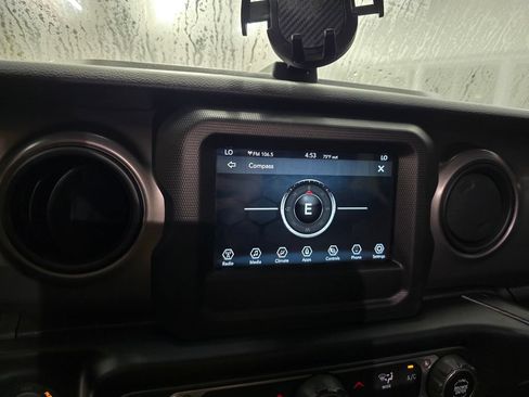 Used 2021 Jeep Wrangler Unlimited Sport AWD/4WD image 24