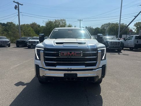New 2026 GMC Sierra 2500 SLT AWD/4WD image 8