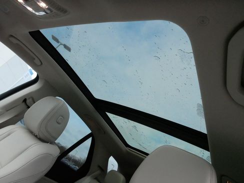 Used 2022 Mercedes-Benz GLE 350 4MATIC image 35