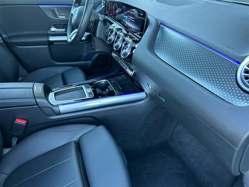 Certified 2025 Mercedes-Benz GLA 250 image 18