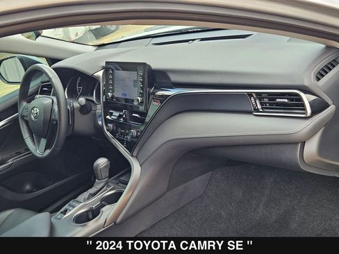 Used 2024 Toyota Camry SE FWD image 29