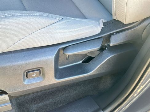 Used 2024 Toyota Tacoma SR5 image 17