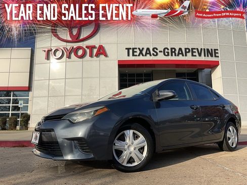 Used 2015 Toyota Corolla LE image 1