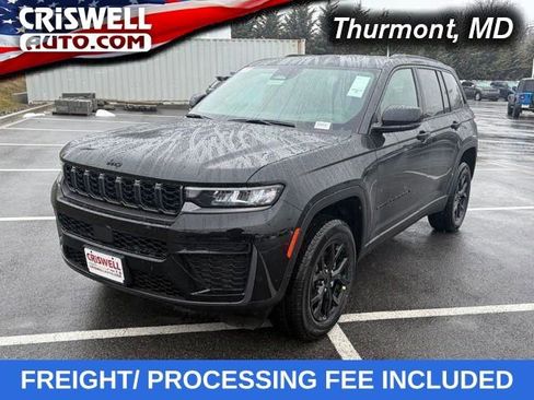 New 2026 Jeep Grand Cherokee Laredo image 1
