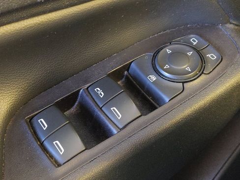 Used 2021 Chevrolet Equinox LT image 27